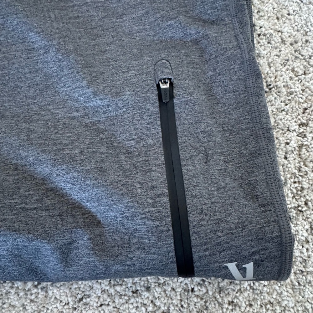 Vuori Sunday Performance Jogger Charcoal Heather - Picture 2 of 6